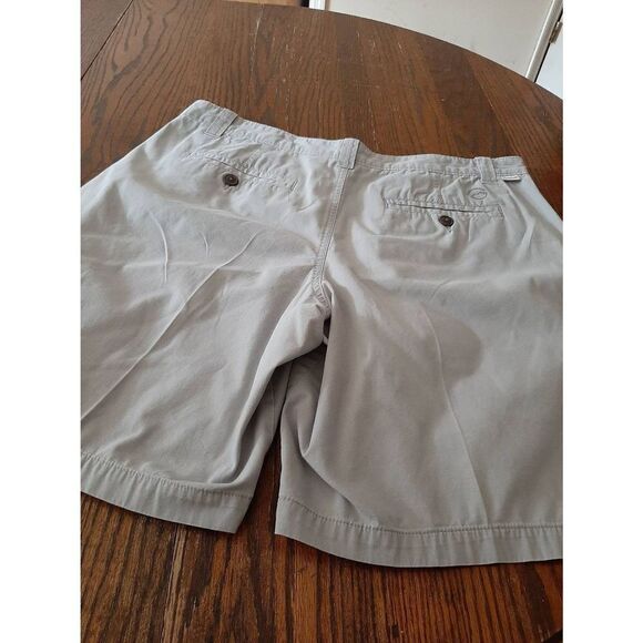 Mens Sz 35W Magellan Outdoors Grey Flat Front High Rise Pleated Leg Long Shorts - Picture 4 of 5